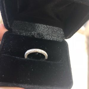 Diamond wedding band